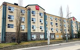 Super 8 By Wyndham Red Deer City Centre